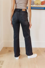 Judy Blue Eleanor High Rise Classic Straight Jeans in Washed Black