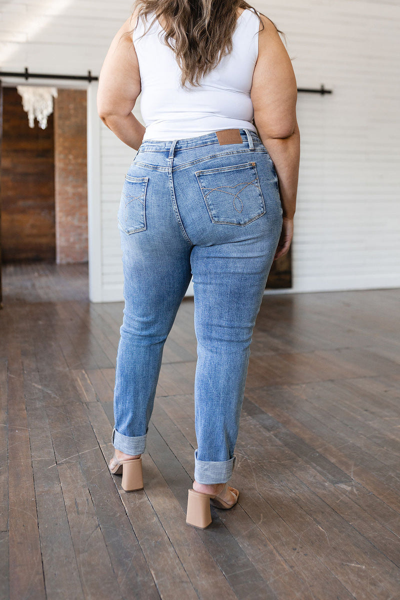 Judy Blue Elodie Mid Rise Distressed Boyfriend Jeans