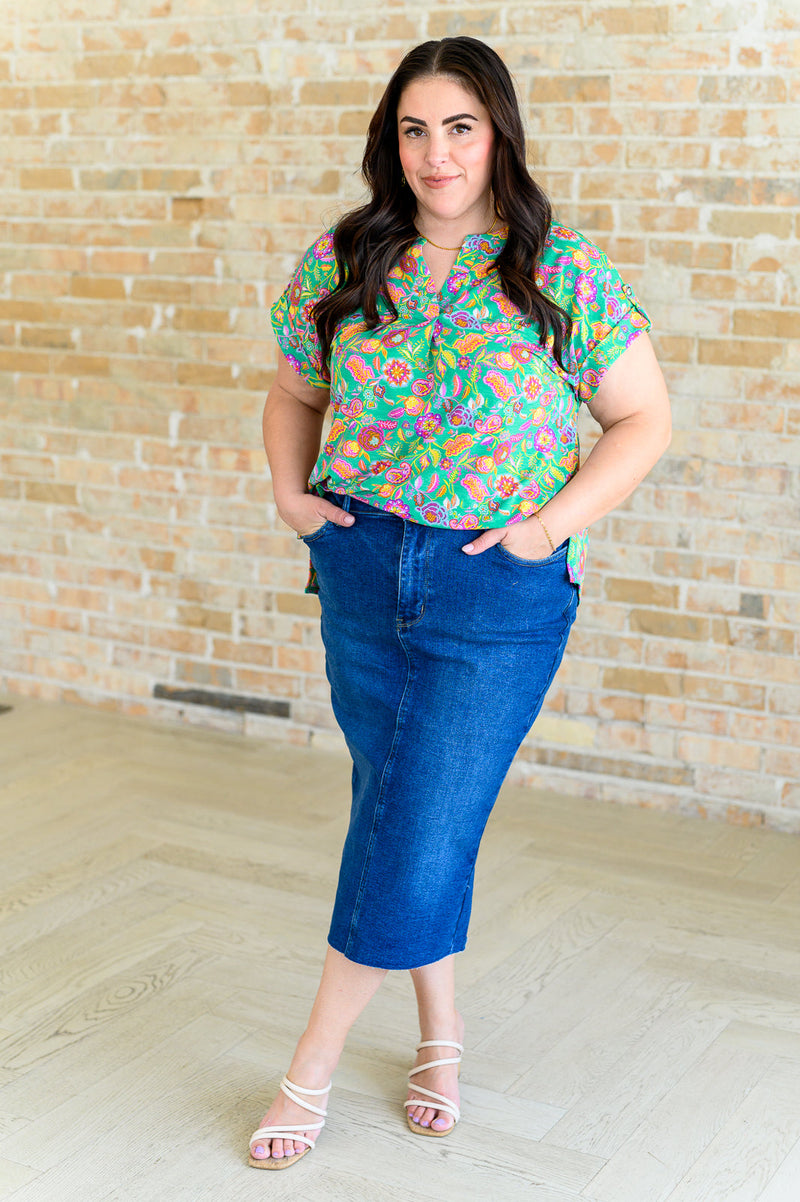 Lizzy Cap Sleeve Top in Emerald and Plum Floral Paisley