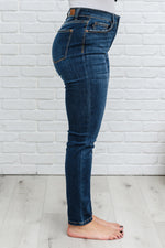 Judy Blue Reba Hi-Rise Clean Relaxed Fit Jeans