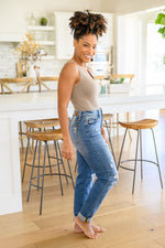 Judy Blue Ashley Hi-Waist Destroyed Boyfriend Jeans