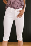 Judy Blue Bright White Capris