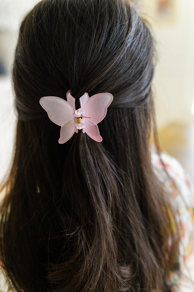 Butterfly Claw in Matte Pink