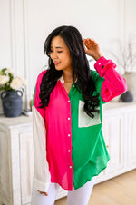 Capture the Day Two Toned Button Up In Kelly Green