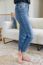 Judy Blue Corey Hi Rise Bleach Splash Boyfriend Jeans