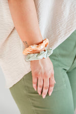 Daisy Day Hair Scrunchies