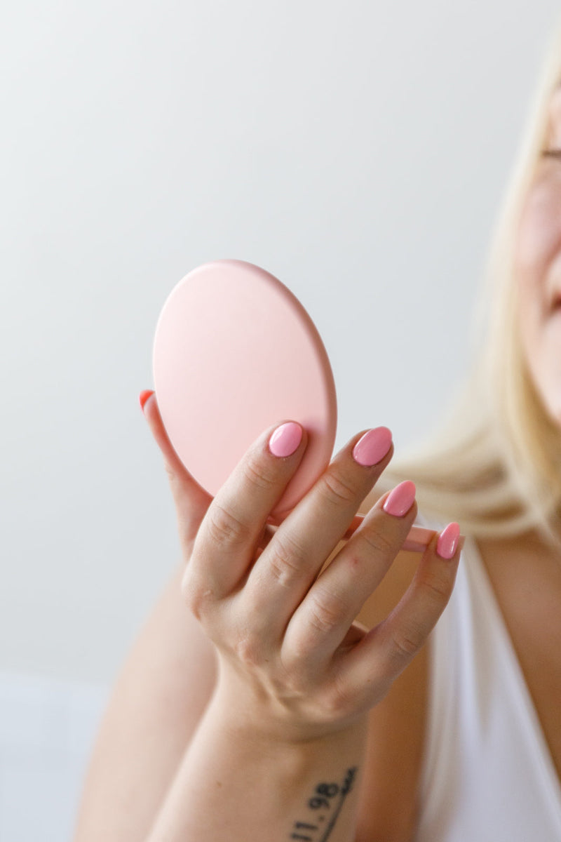 Double Take LED Compact Mirror in Pink