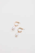 Drops Of Pearl Earrings