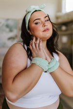 Effortless Days Stretchy Headband & Wristband Set in Sage