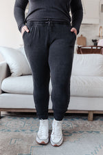 Essential Lounge Joggers In Black Lava