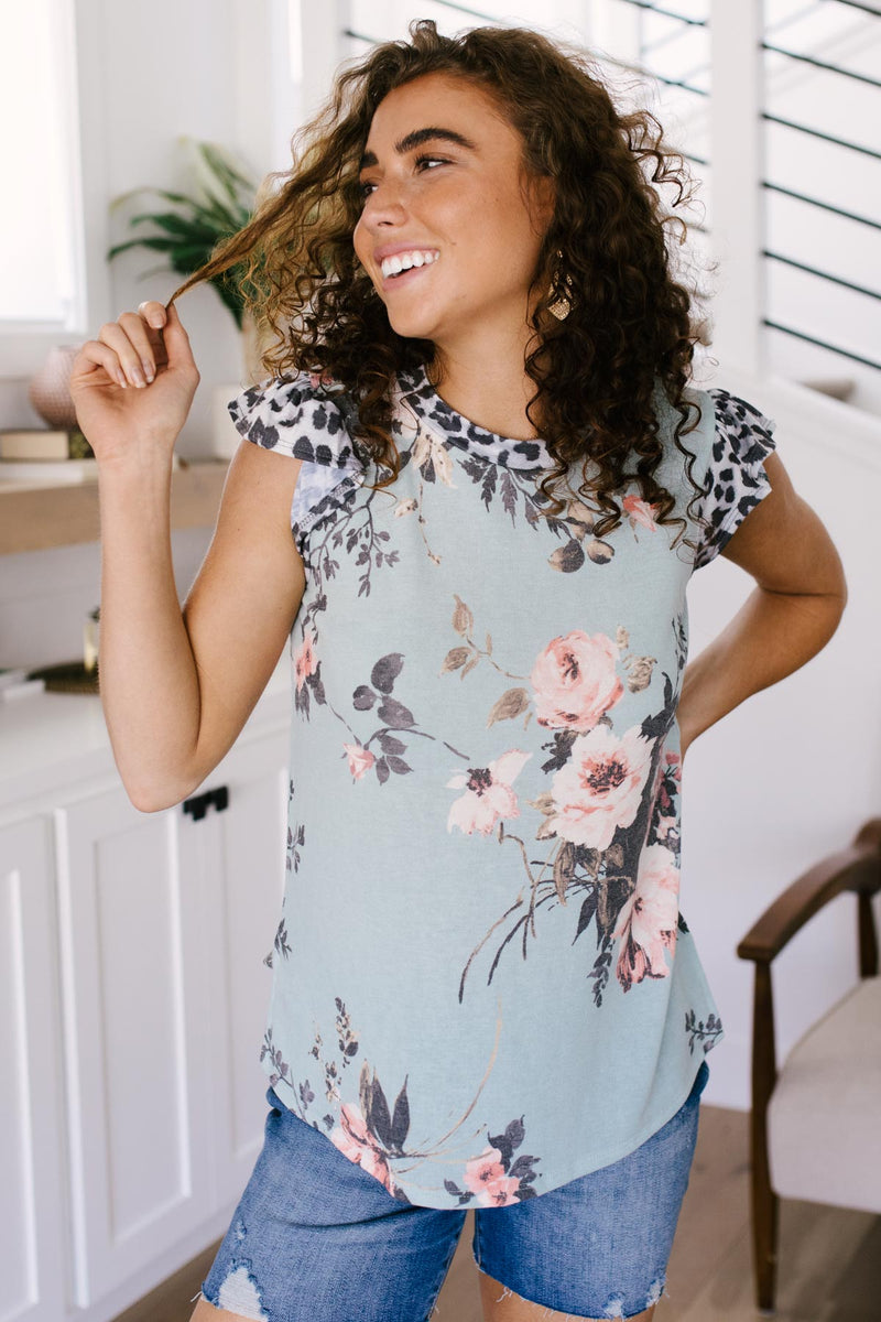 Floral Wild Side Lounge Top In Sage