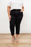 Risen High Waist Mom Fit Jeans In Black