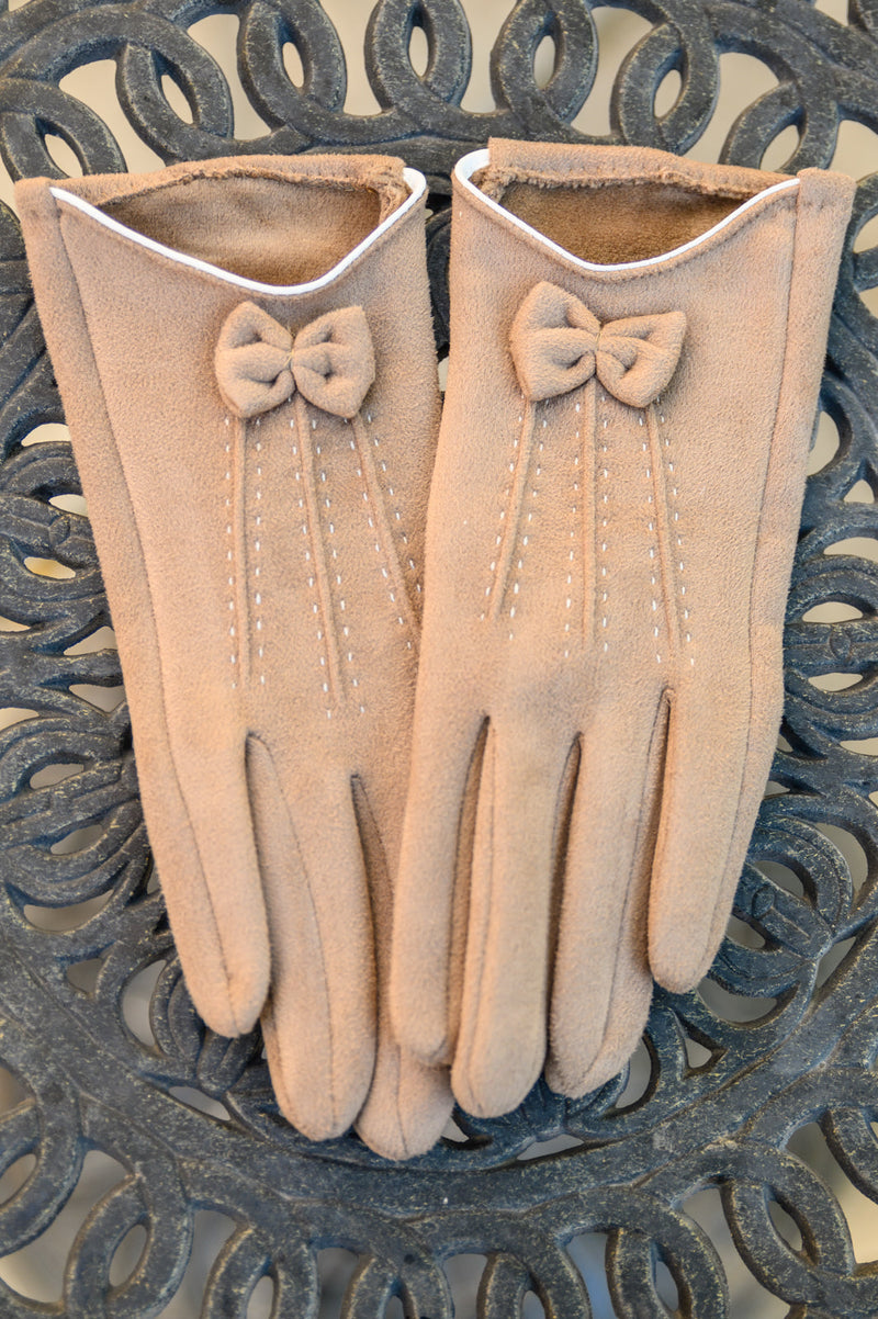 Keepin' Warm Beige Wool Gloves