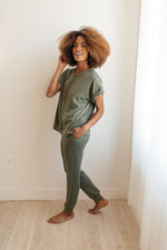 Luxurious Loungewear Joggers In Olive