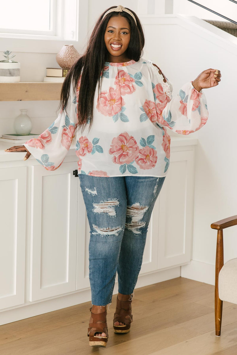 Maisy Floral Blouse in Ivory