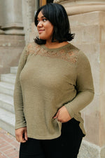 Mara top in Olive