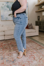 Judy Blue Mariah Mid Rise Cool Relaxed Jeans