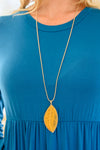Phoebe Thread Leaf Pendant