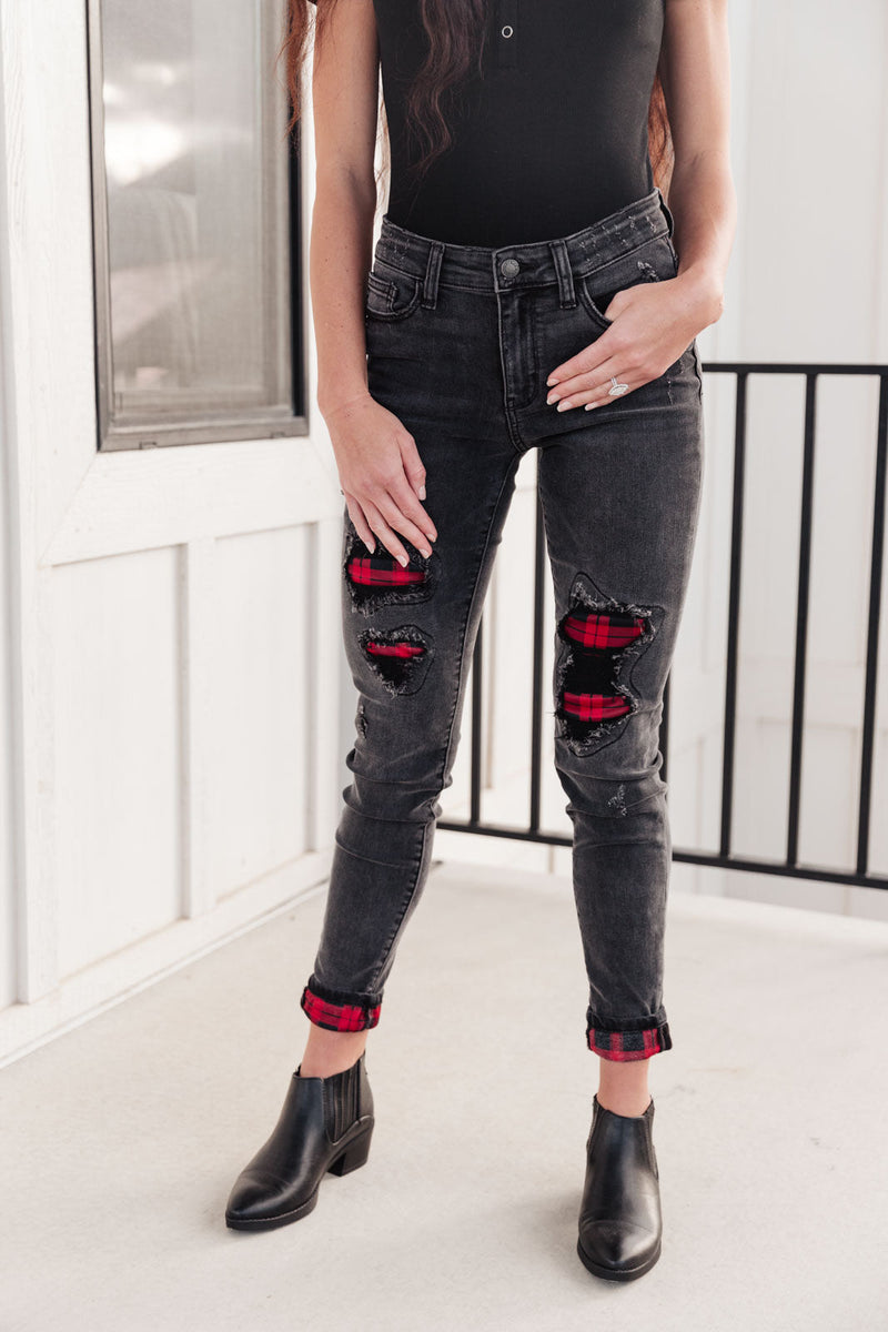 Judy Blue Plaid Peek-A-Boo Jeans in Charcoal