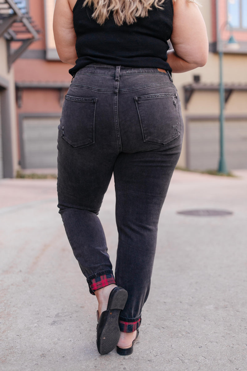 Judy Blue Plaid Peek-A-Boo Jeans in Charcoal