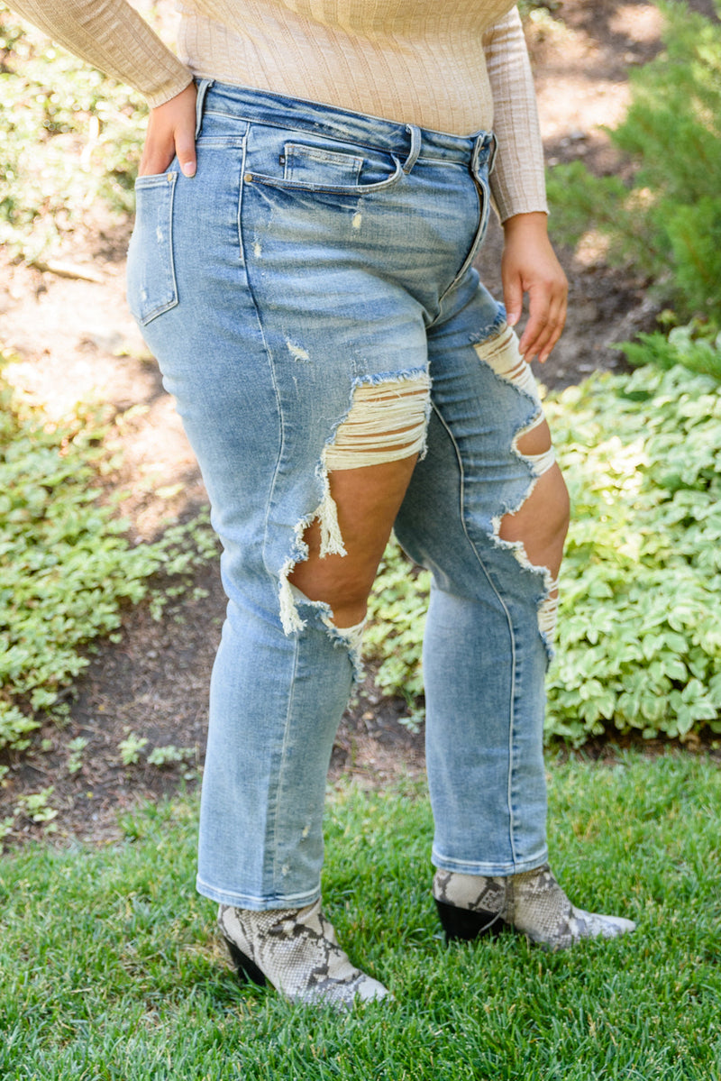 Judy Blue Sadie Vintage Straight Cut Destroy Jeans
