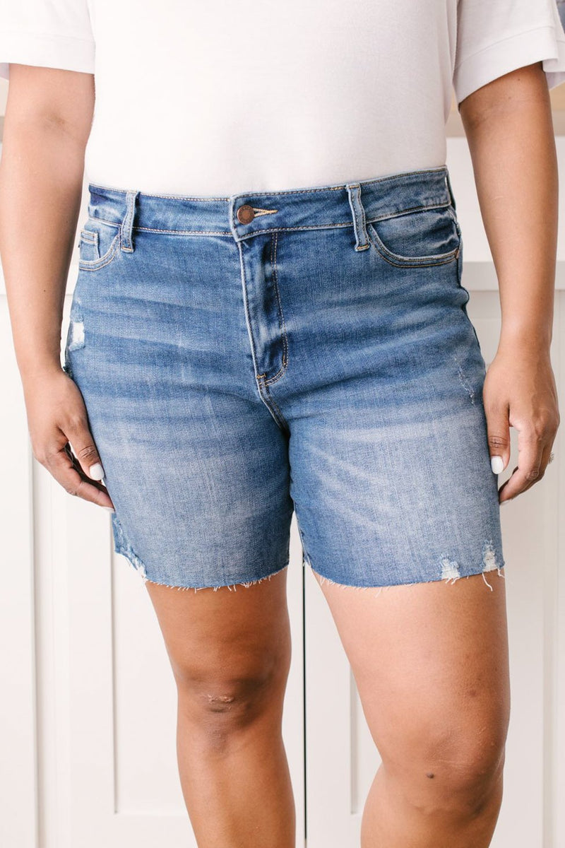 Judy Blue Straight Edge Dark Wash Shorts