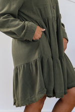 Weekend In Aspen Tiered Button Up Dress In Forest