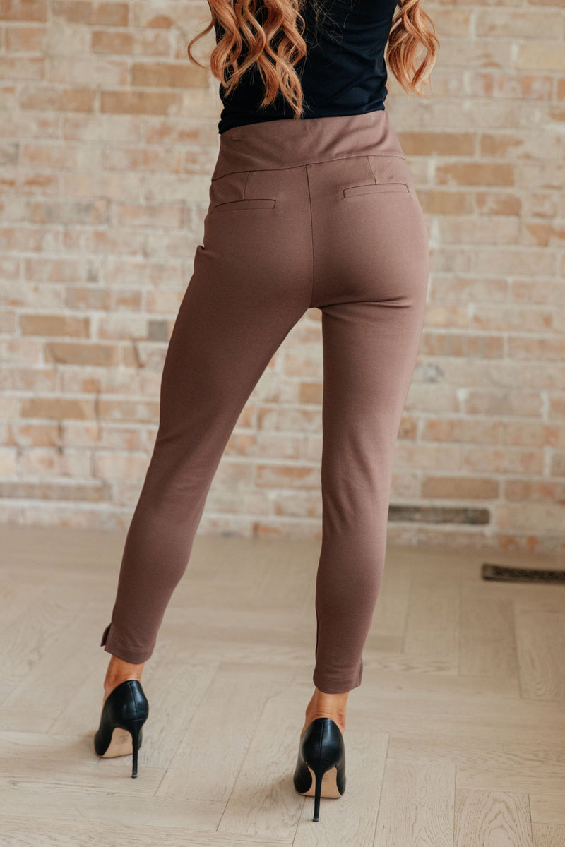 Magic Ankle Crop Skinny Pants in Dark Brown